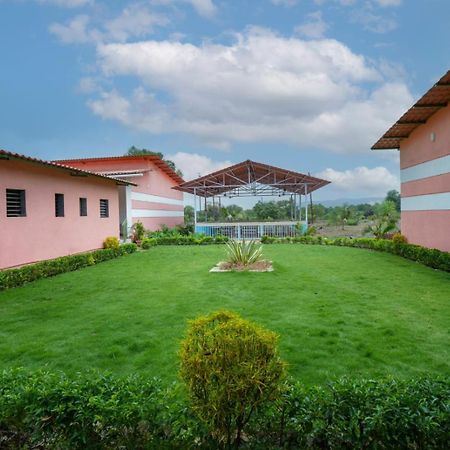 Mahalakshmi Agro Tourism Hotel Poinad Екстериор снимка