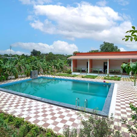 Mahalakshmi Agro Tourism Hotel Poinad Екстериор снимка