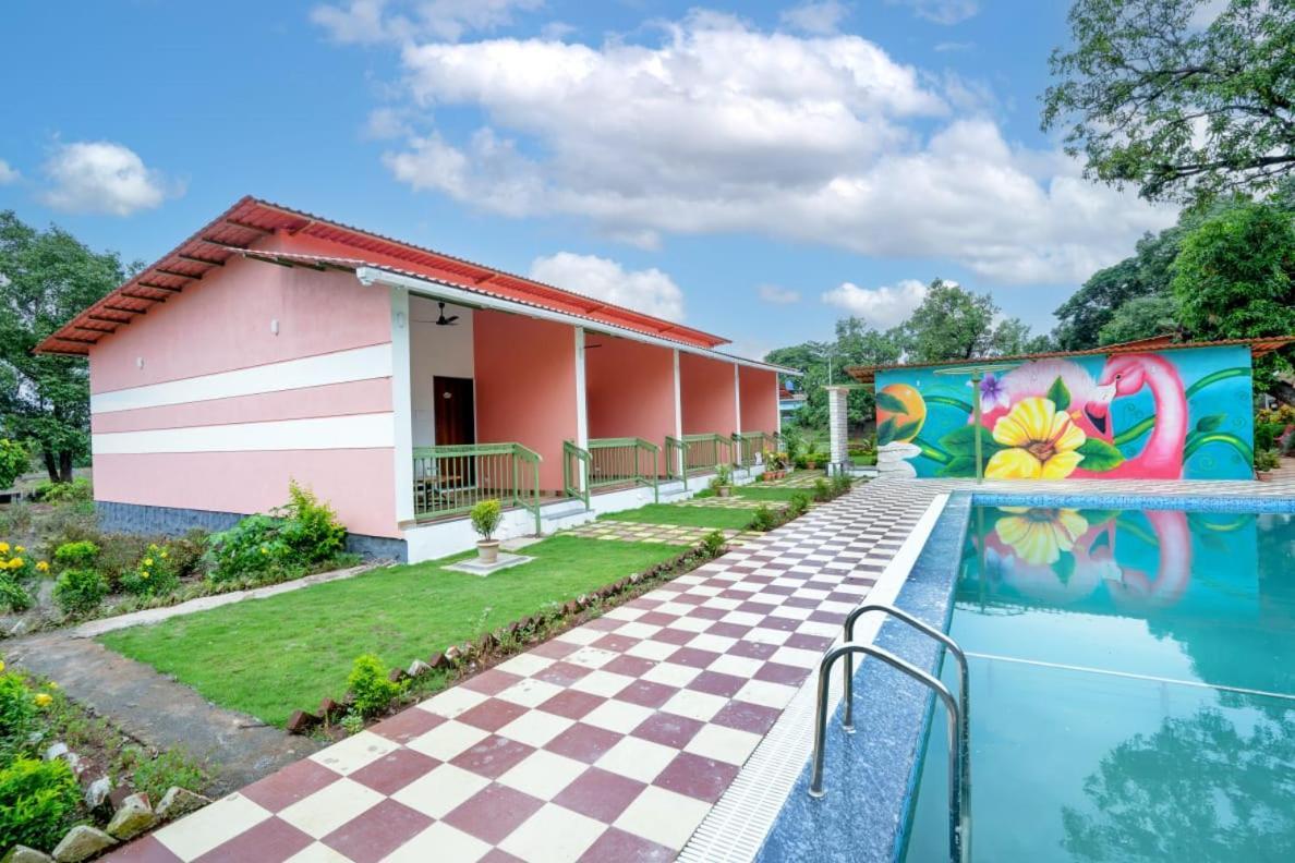 Mahalakshmi Agro Tourism Hotel Poinad Екстериор снимка