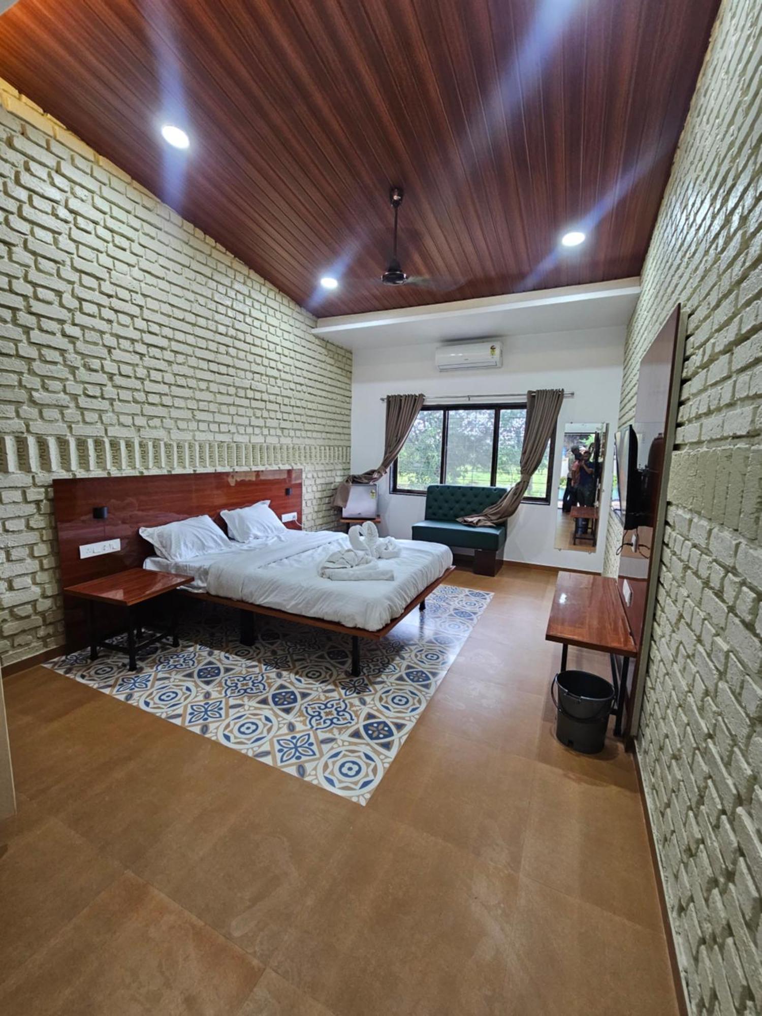 Mahalakshmi Agro Tourism Hotel Poinad Екстериор снимка